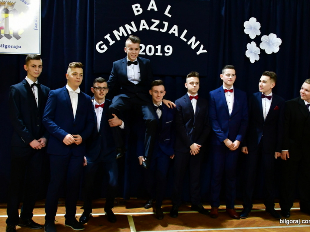 Bal gimnazjalny uczniów św. Jadwigi (FOTO, VIDEO)