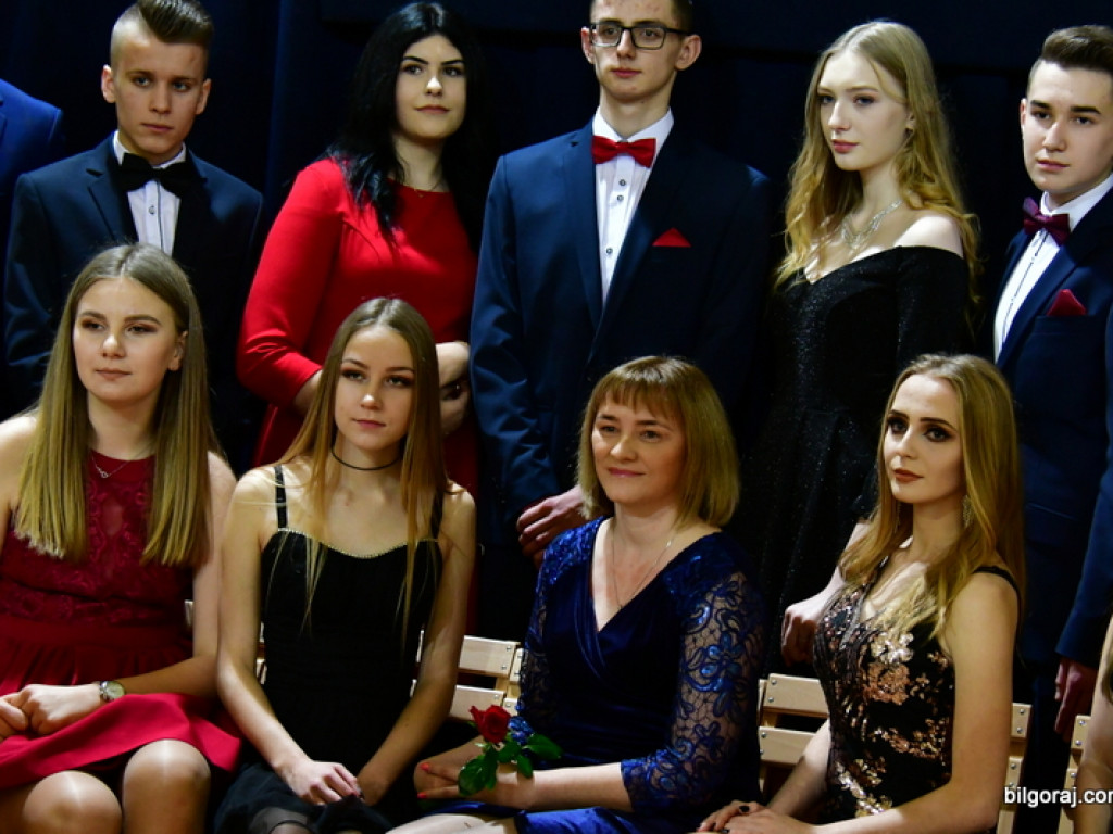 Bal gimnazjalny uczniów św. Jadwigi (FOTO, VIDEO)