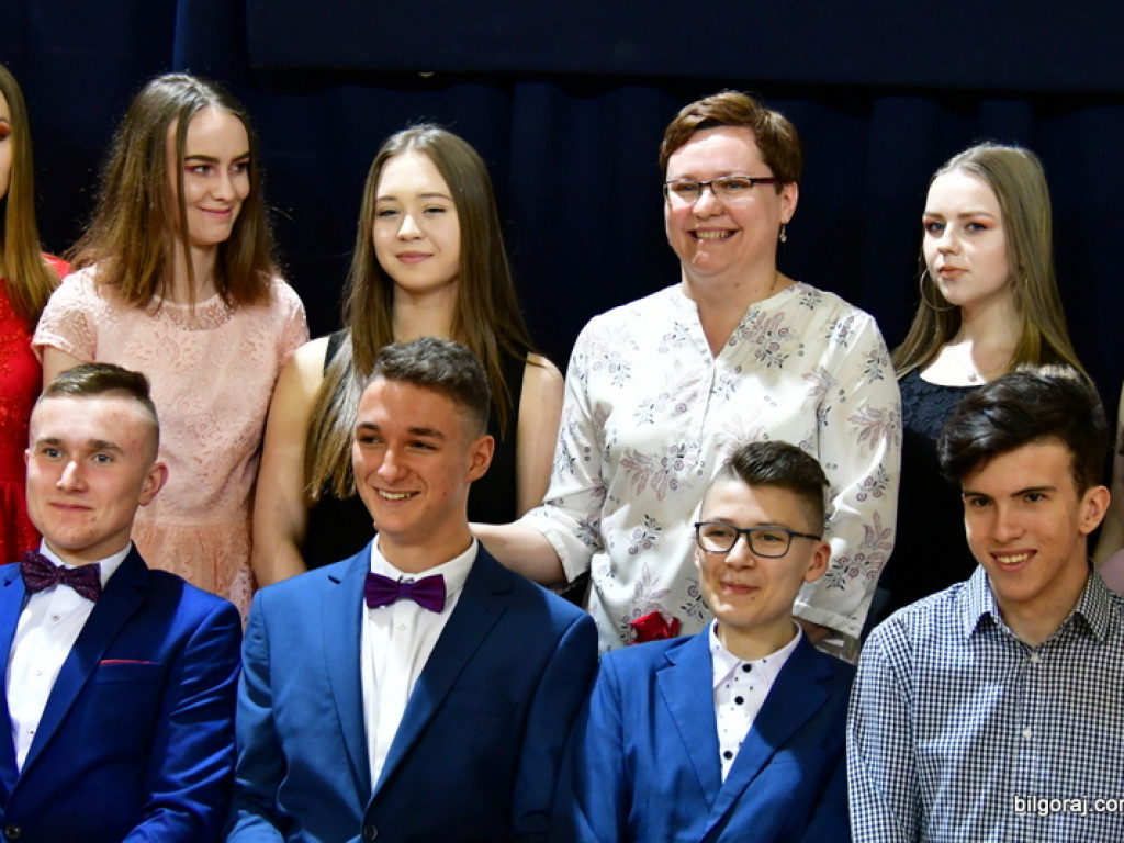 Bal gimnazjalny uczniów św. Jadwigi (FOTO, VIDEO)