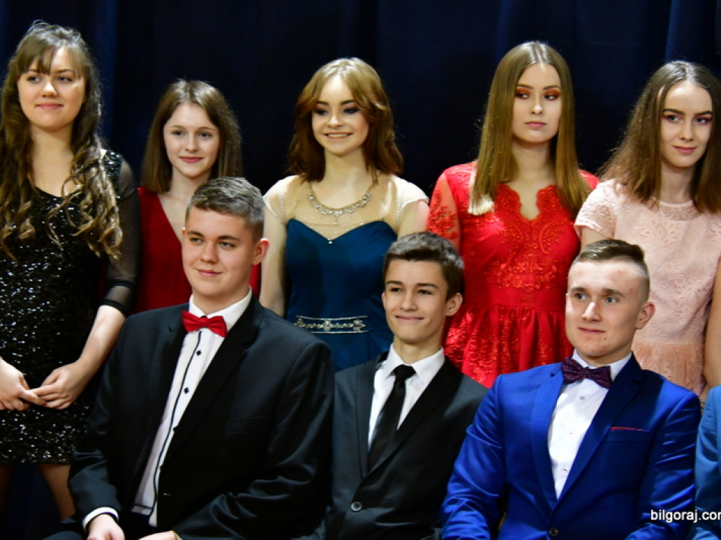 Bal gimnazjalny uczniów św. Jadwigi (FOTO, VIDEO)