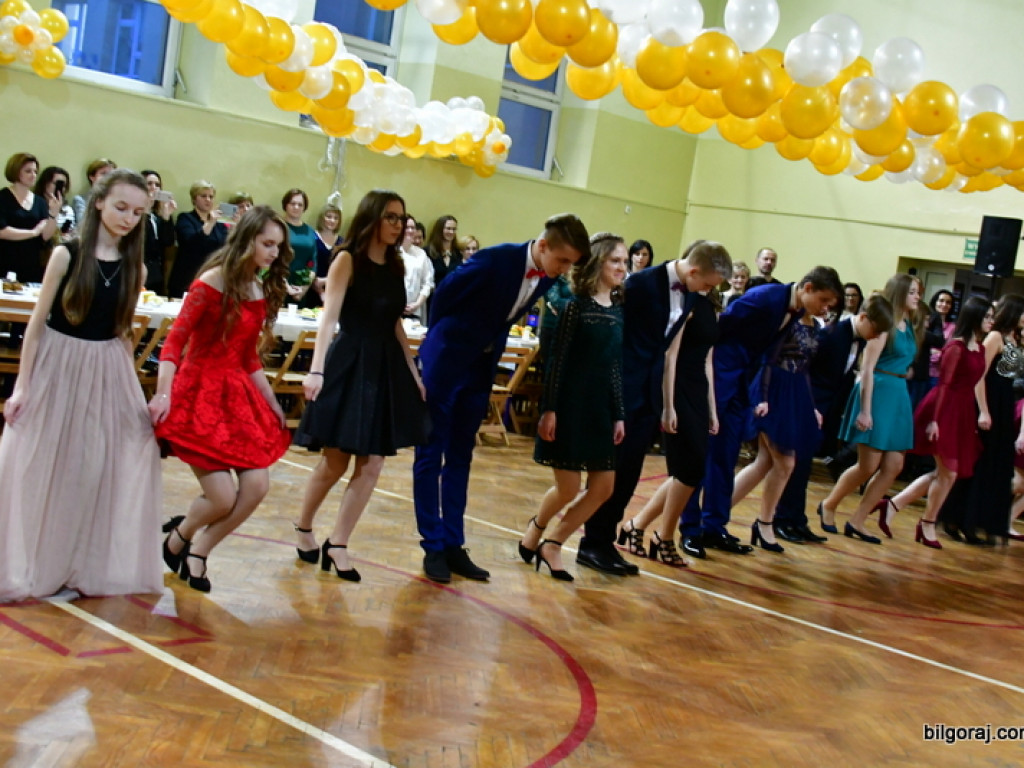 Bal gimnazjalny uczniów św. Jadwigi (FOTO, VIDEO)