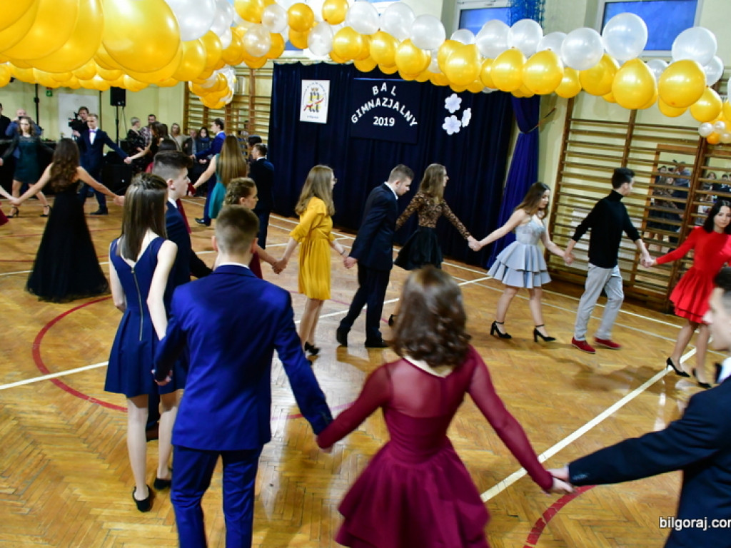 Bal gimnazjalny uczniów św. Jadwigi (FOTO, VIDEO)