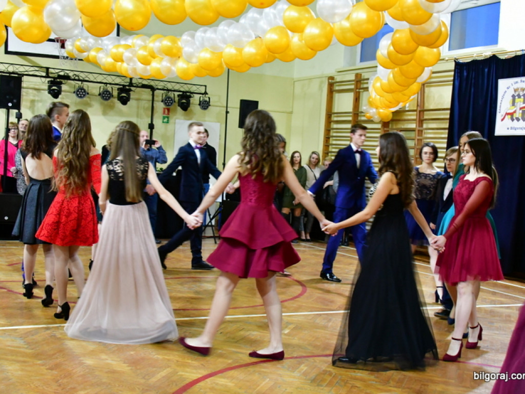 Bal gimnazjalny uczniów św. Jadwigi (FOTO, VIDEO)
