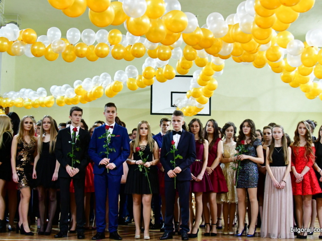 Bal gimnazjalny uczniów św. Jadwigi (FOTO, VIDEO)