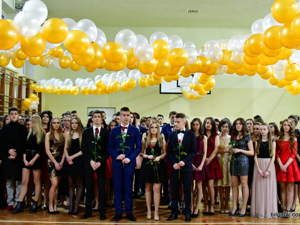 Bal gimnazjalny uczniów św. Jadwigi (FOTO, VIDEO)