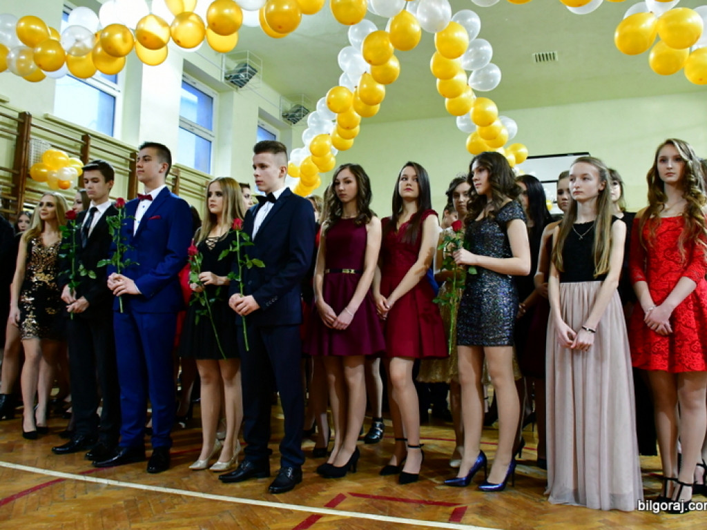 Bal gimnazjalny uczniów św. Jadwigi (FOTO, VIDEO)