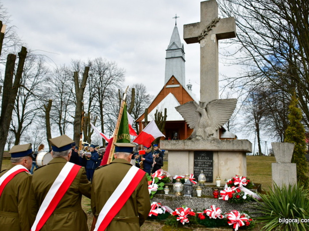 Umarłych wieczność dotąd trwa, dokąd pamięcią się im płaci... 76. rocznica pacyfikacji Różańca (FOTO)