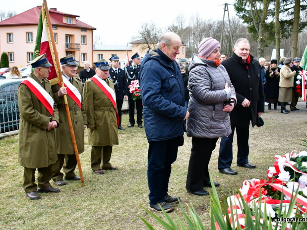 Umarłych wieczność dotąd trwa, dokąd pamięcią się im płaci... 76. rocznica pacyfikacji Różańca (FOTO)