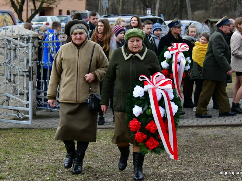 Umarłych wieczność dotąd trwa, dokąd pamięcią się im płaci... 76. rocznica pacyfikacji Różańca (FOTO)