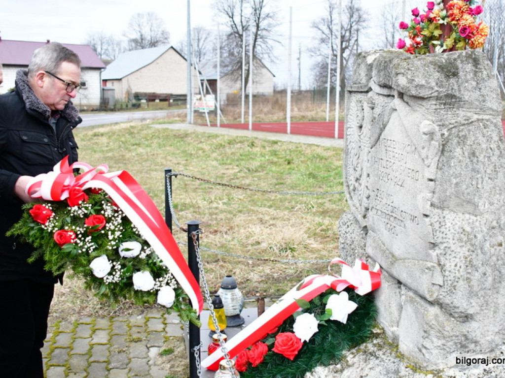 Umarłych wieczność dotąd trwa, dokąd pamięcią się im płaci... 76. rocznica pacyfikacji Różańca (FOTO)