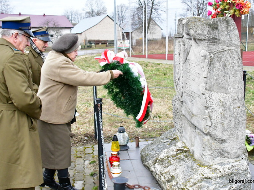 Umarłych wieczność dotąd trwa, dokąd pamięcią się im płaci... 76. rocznica pacyfikacji Różańca (FOTO)