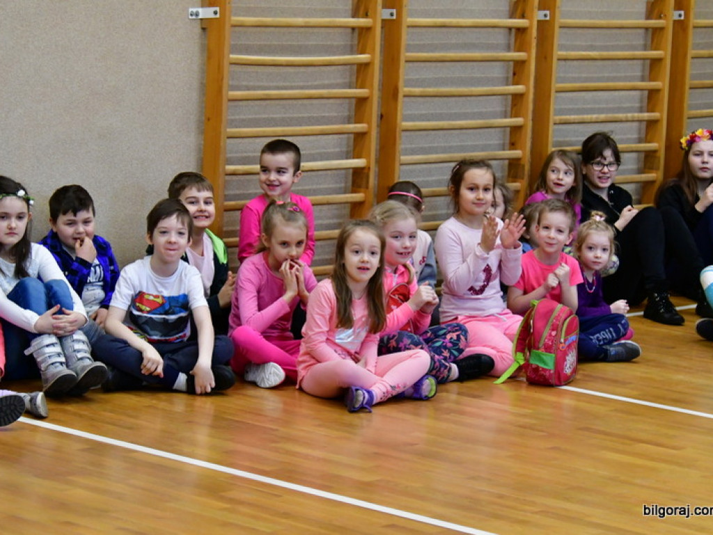 Festyn wiosenny Szkoły Podstawowej Nr 4 i Wioski Dziecięcej SOS w Biłgoraju (FOTO)