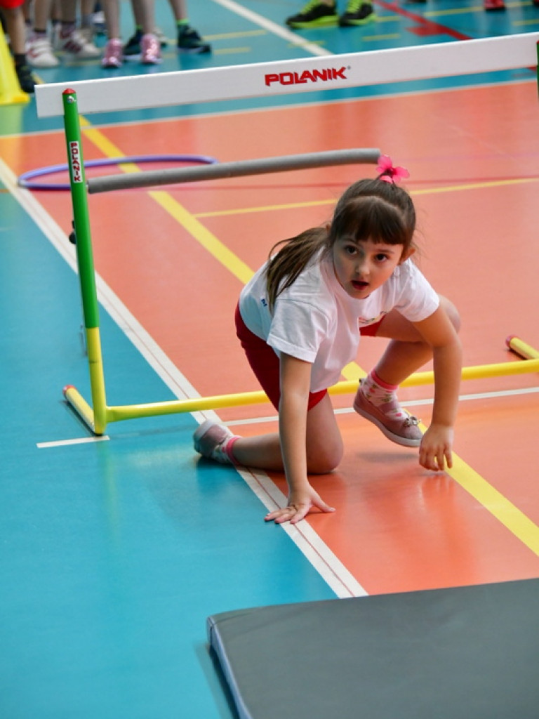 Przedszkolaki powitały wiosnę... na sportowo (FOTO)