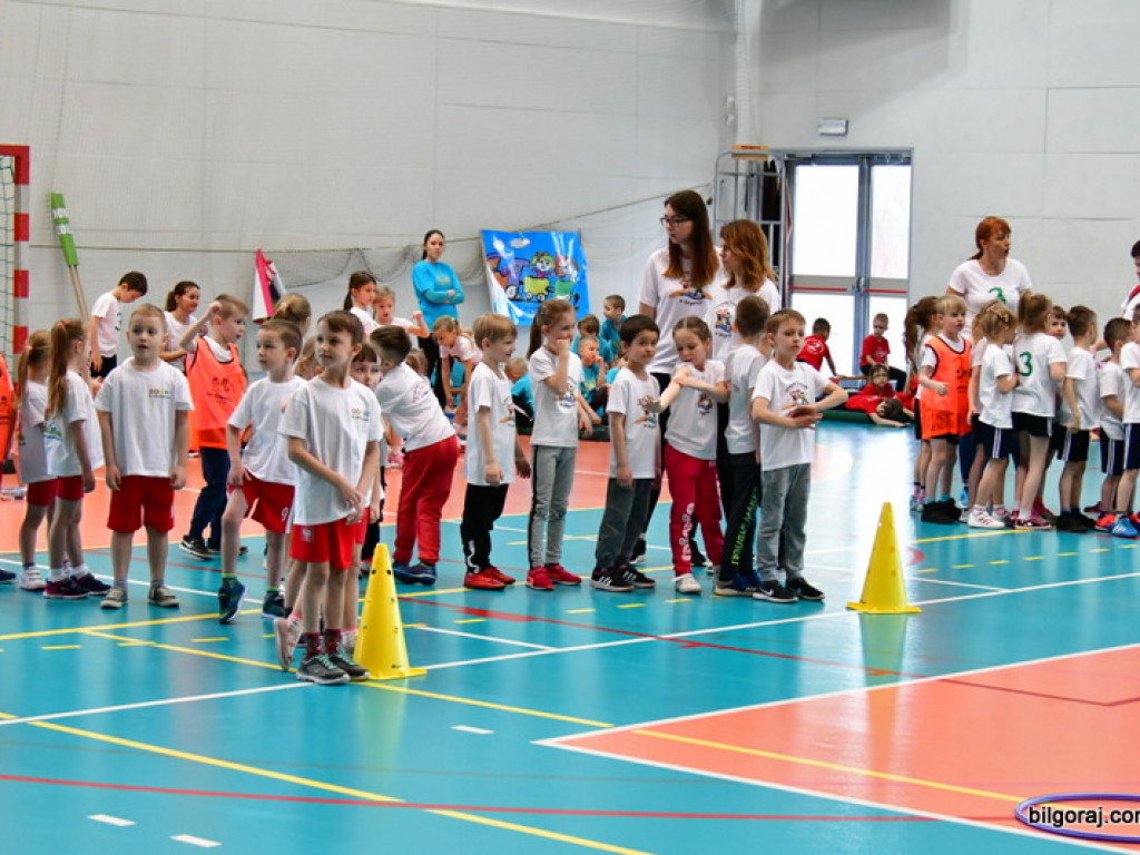 Przedszkolaki powitały wiosnę... na sportowo (FOTO)