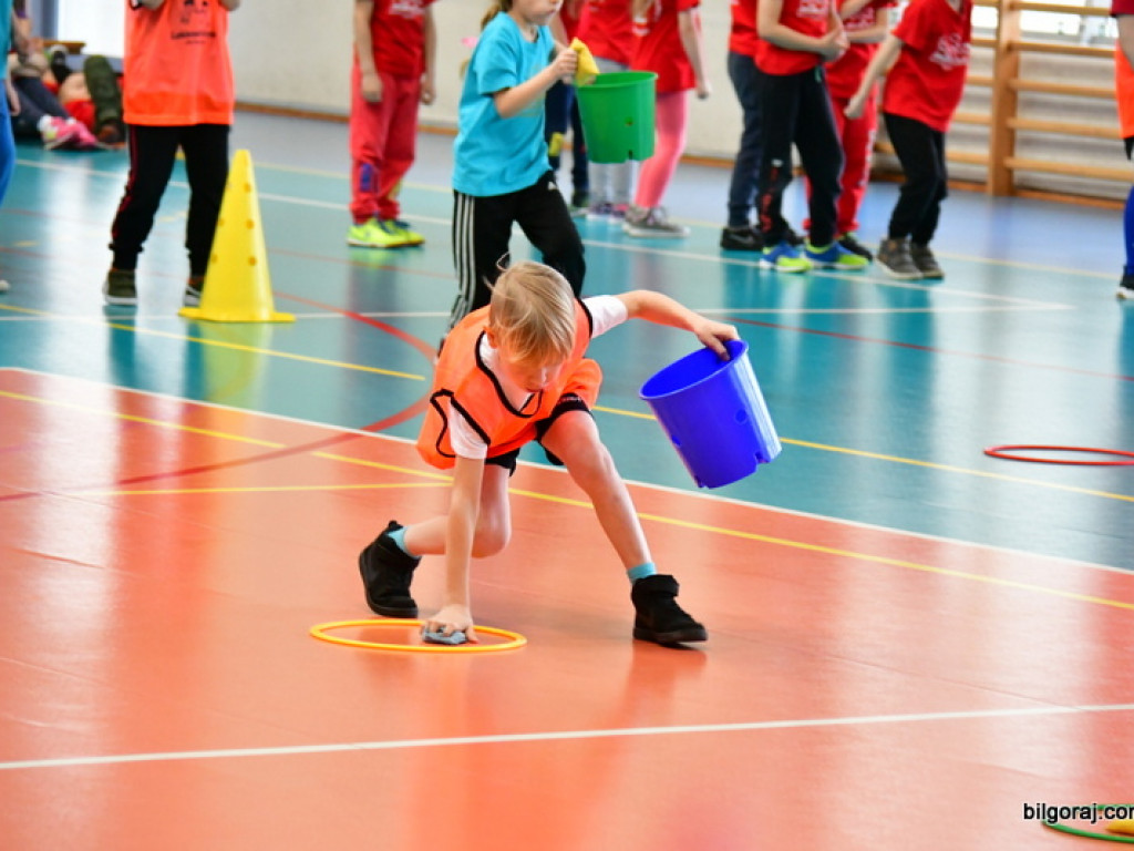 Przedszkolaki powitały wiosnę... na sportowo (FOTO)