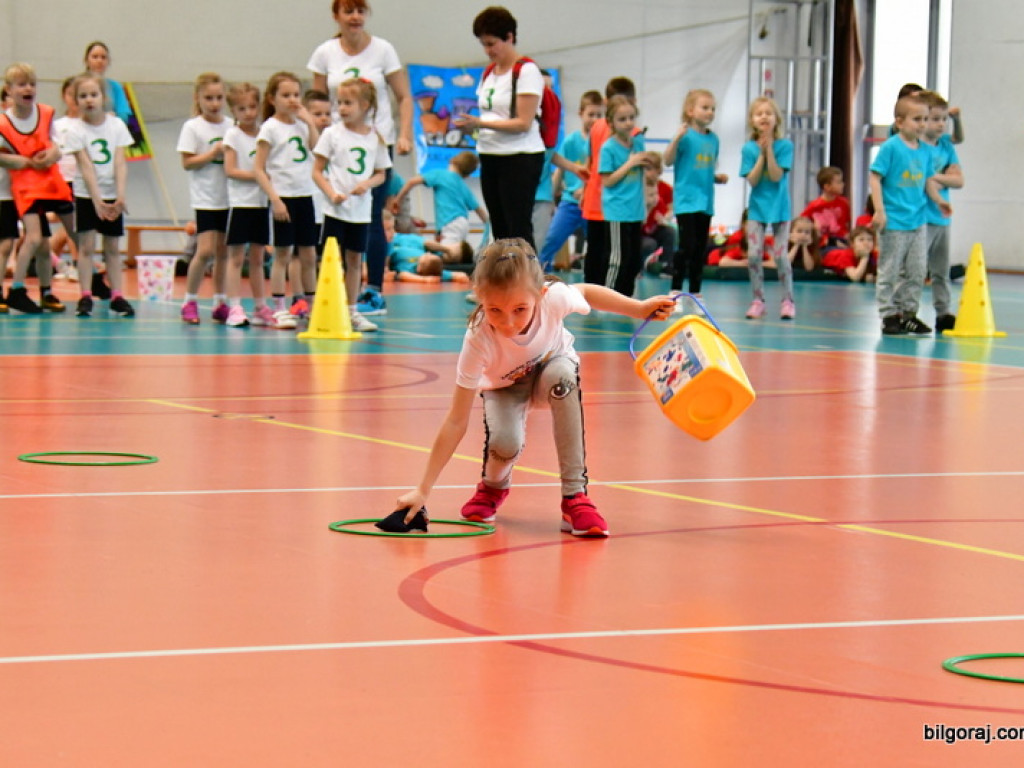 Przedszkolaki powitały wiosnę... na sportowo (FOTO)