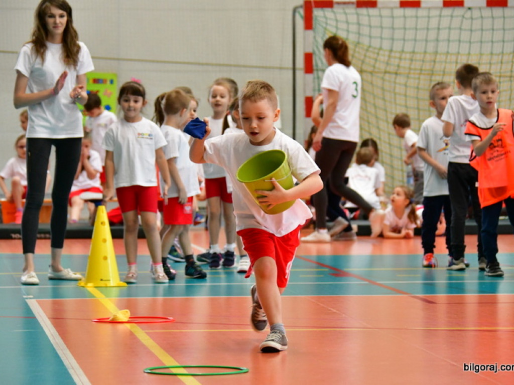 Przedszkolaki powitały wiosnę... na sportowo (FOTO)