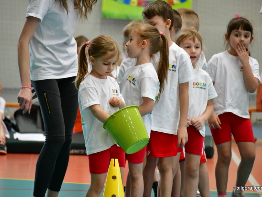 Przedszkolaki powitały wiosnę... na sportowo (FOTO)