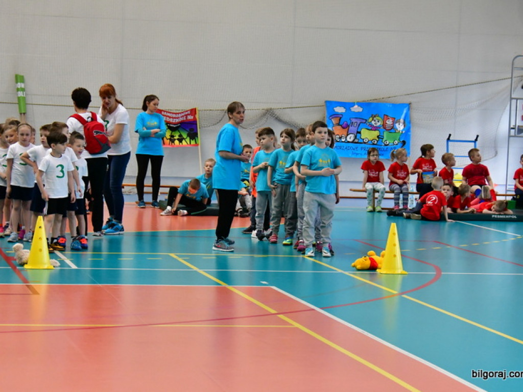 Przedszkolaki powitały wiosnę... na sportowo (FOTO)