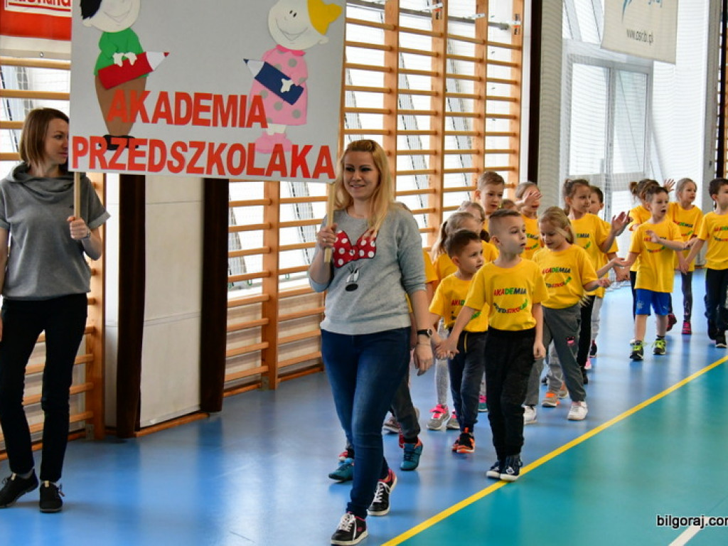 Przedszkolaki powitały wiosnę... na sportowo (FOTO)