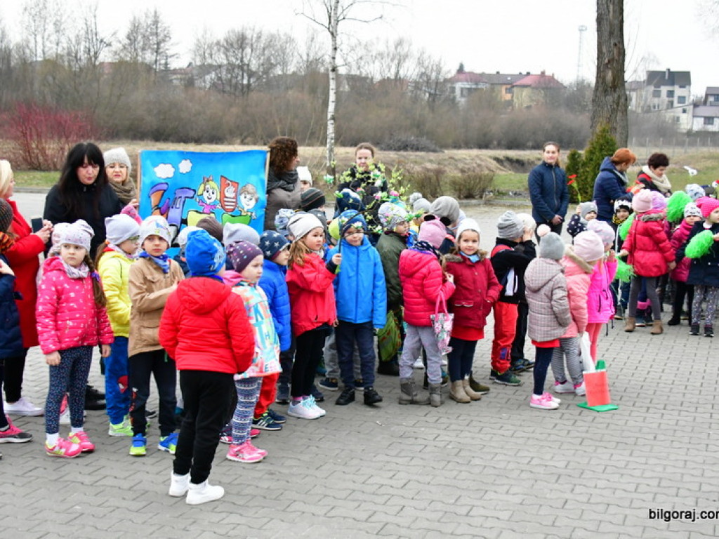 Przedszkolaki powitały wiosnę... na sportowo (FOTO)