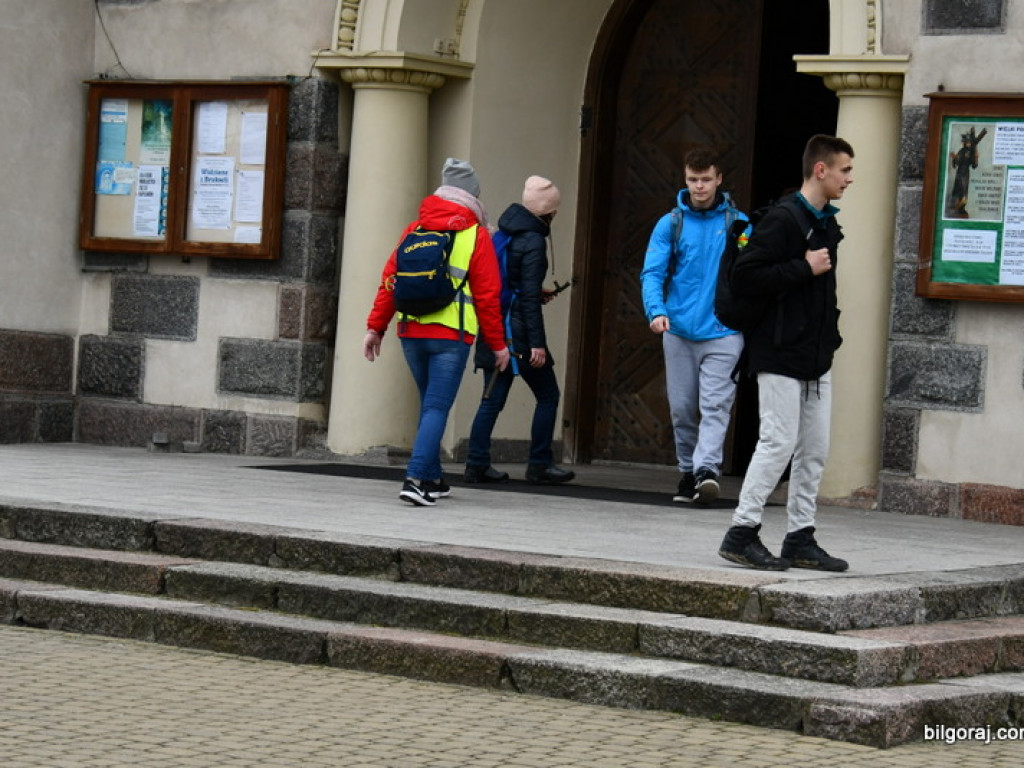 Ekstremalna Droga Krzyżowa. Uczestnicy dotarli do Biłgoraja (FOTO)