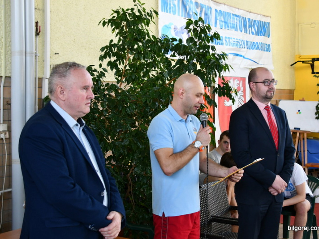 Mistrzostwa Powiatu w Pływaniu o Puchar Starosty Biłgorajskiego (FOTO)