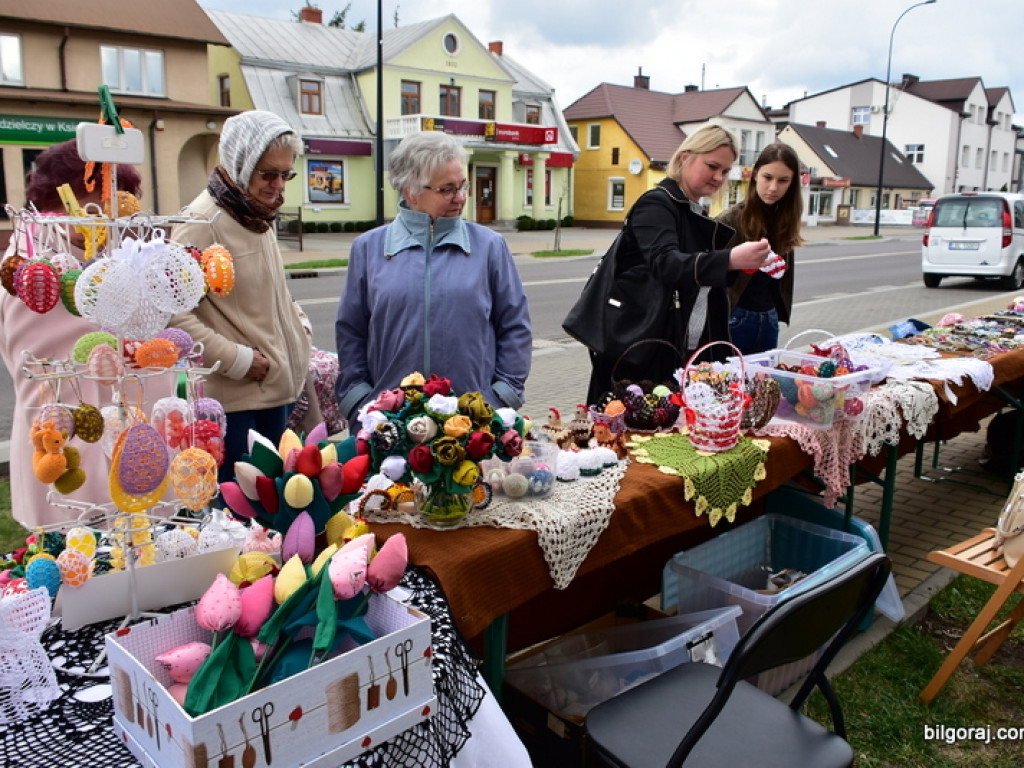 Powiatowy Kiermasz Wielkanocny (FOTO)