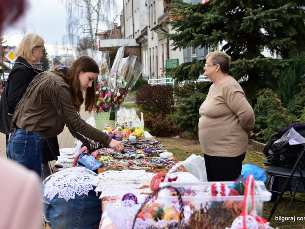 Powiatowy Kiermasz Wielkanocny (FOTO)
