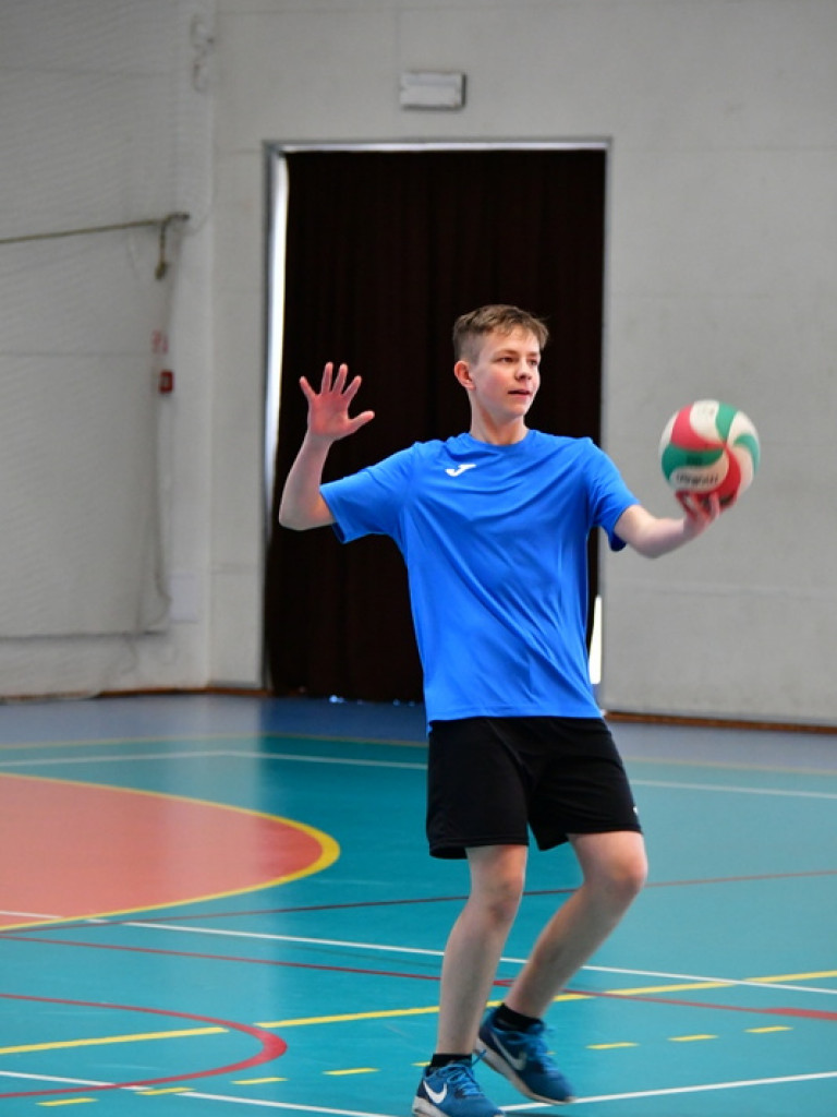 Siatkówka, kiermasz i otwarte serca dla Kubusia Pawęzki (FOTO)