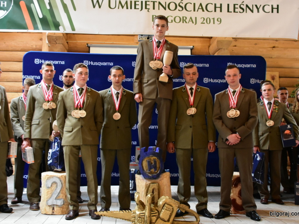 Zespół Szkół Leśnych zwyciężył w XI Mistrzostwach Polski Szkół w Umiejętnościach Leśnych (FOTO, WYNIKI)