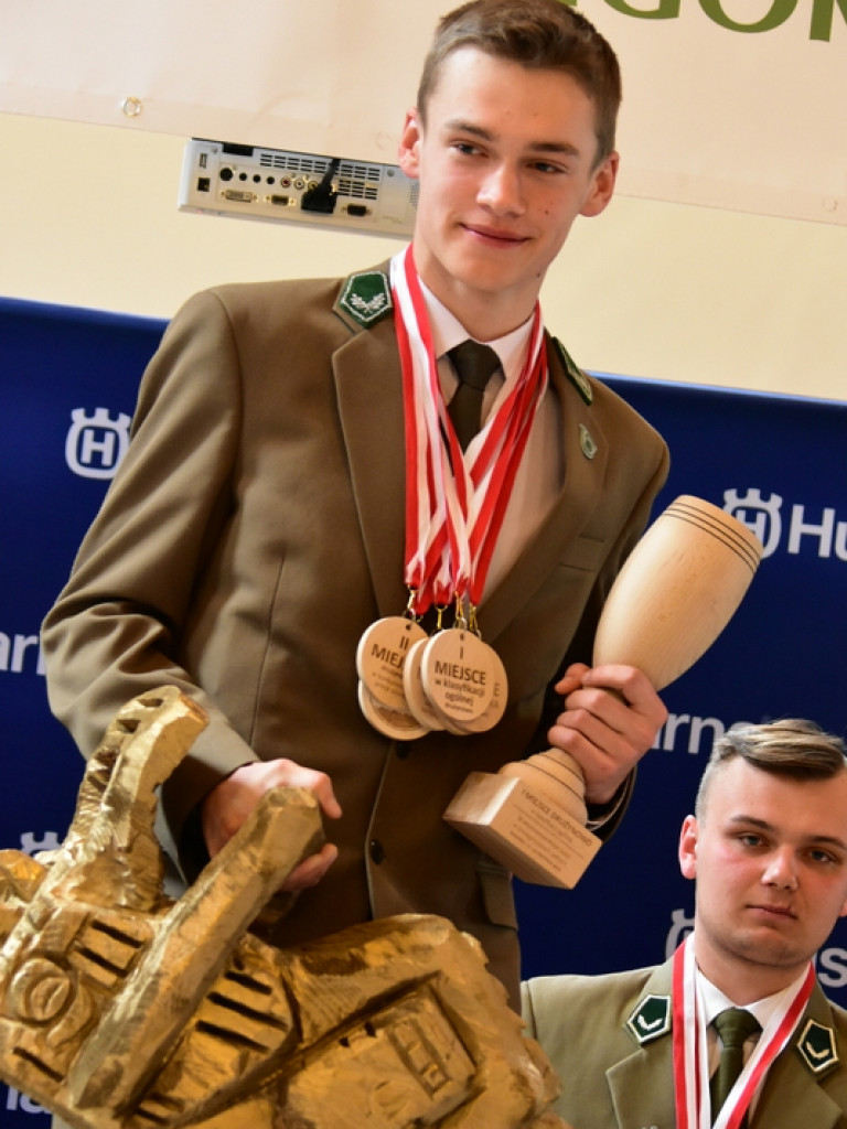 Zespół Szkół Leśnych zwyciężył w XI Mistrzostwach Polski Szkół w Umiejętnościach Leśnych (FOTO, WYNIKI)