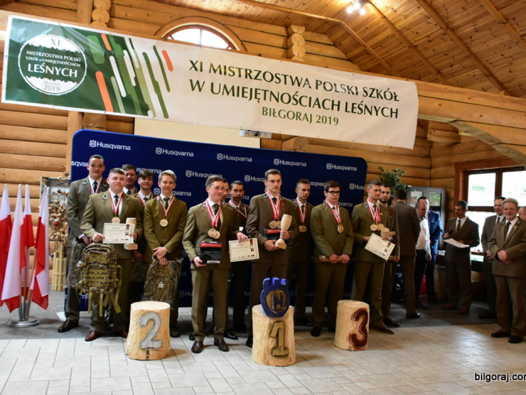Zespół Szkół Leśnych zwyciężył w XI Mistrzostwach Polski Szkół w Umiejętnościach Leśnych (FOTO, WYNIKI)