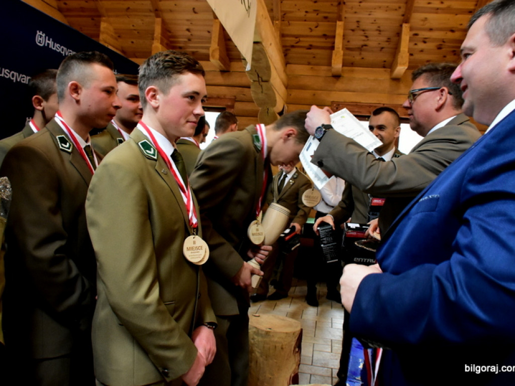 Zespół Szkół Leśnych zwyciężył w XI Mistrzostwach Polski Szkół w Umiejętnościach Leśnych (FOTO, WYNIKI)