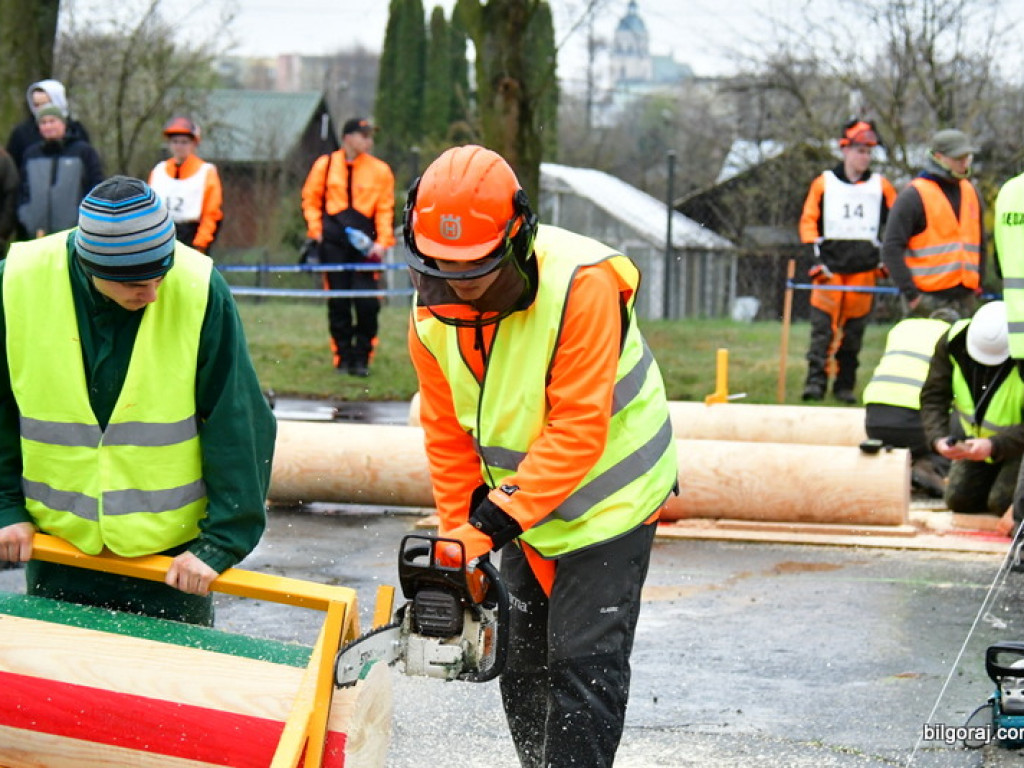 Zespół Szkół Leśnych zwyciężył w XI Mistrzostwach Polski Szkół w Umiejętnościach Leśnych (FOTO, WYNIKI)