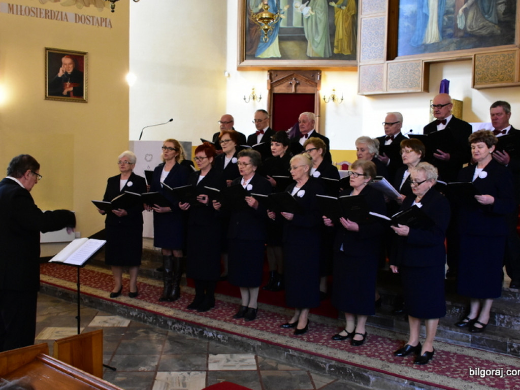 Chóralny Koncert Pieśni Pasyjnej i Pokutnej w Korytkowie Dużym (FOTO)