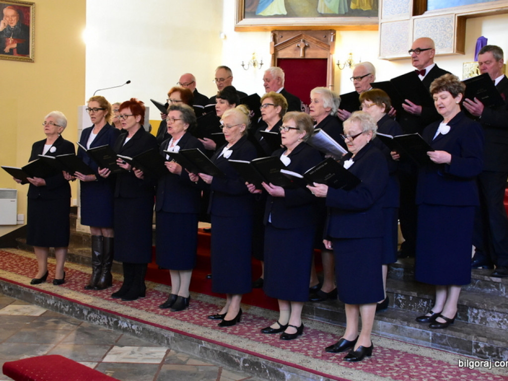 Chóralny Koncert Pieśni Pasyjnej i Pokutnej w Korytkowie Dużym (FOTO)