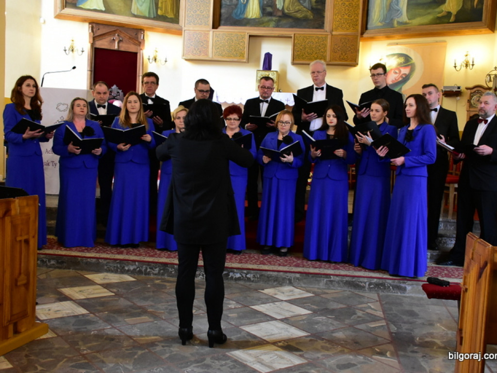 Chóralny Koncert Pieśni Pasyjnej i Pokutnej w Korytkowie Dużym (FOTO)