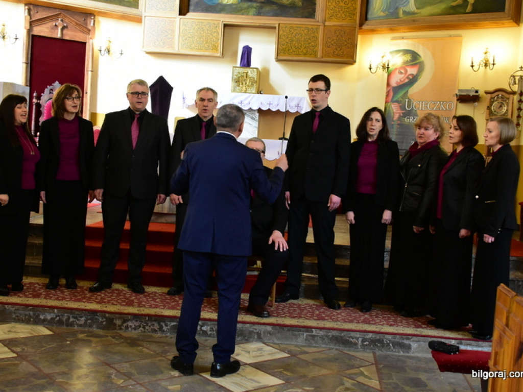 Chóralny Koncert Pieśni Pasyjnej i Pokutnej w Korytkowie Dużym (FOTO)