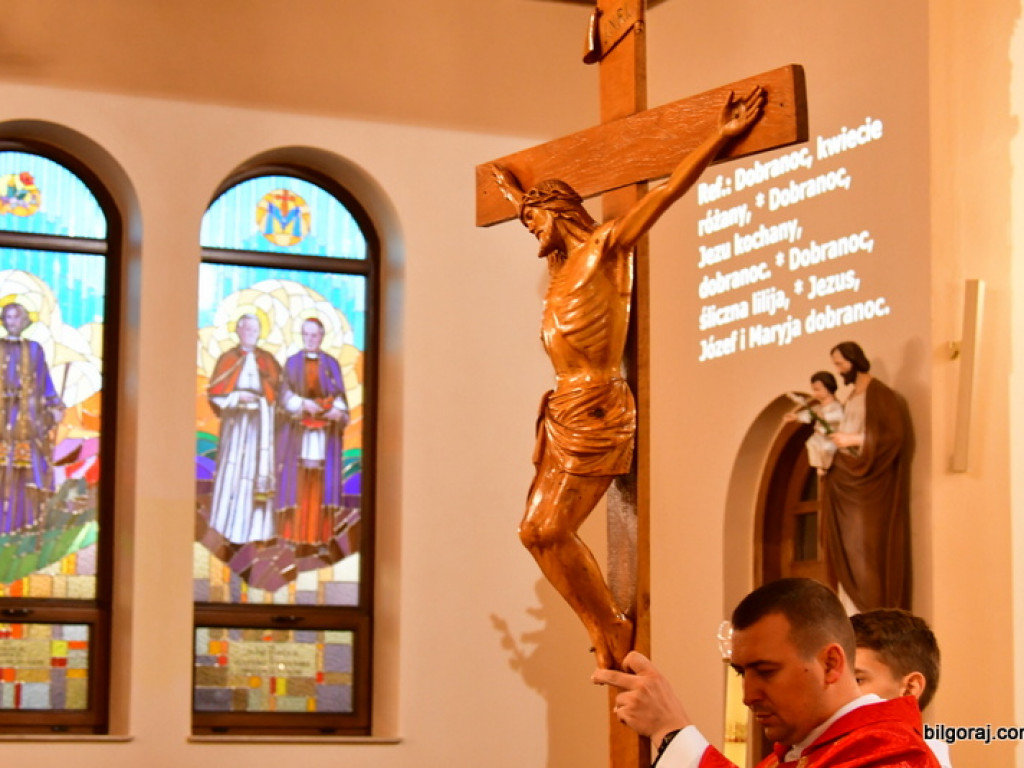 Głosimy Krzyż i Zmartwychwstanie. Wielki Piątek (FOTO)