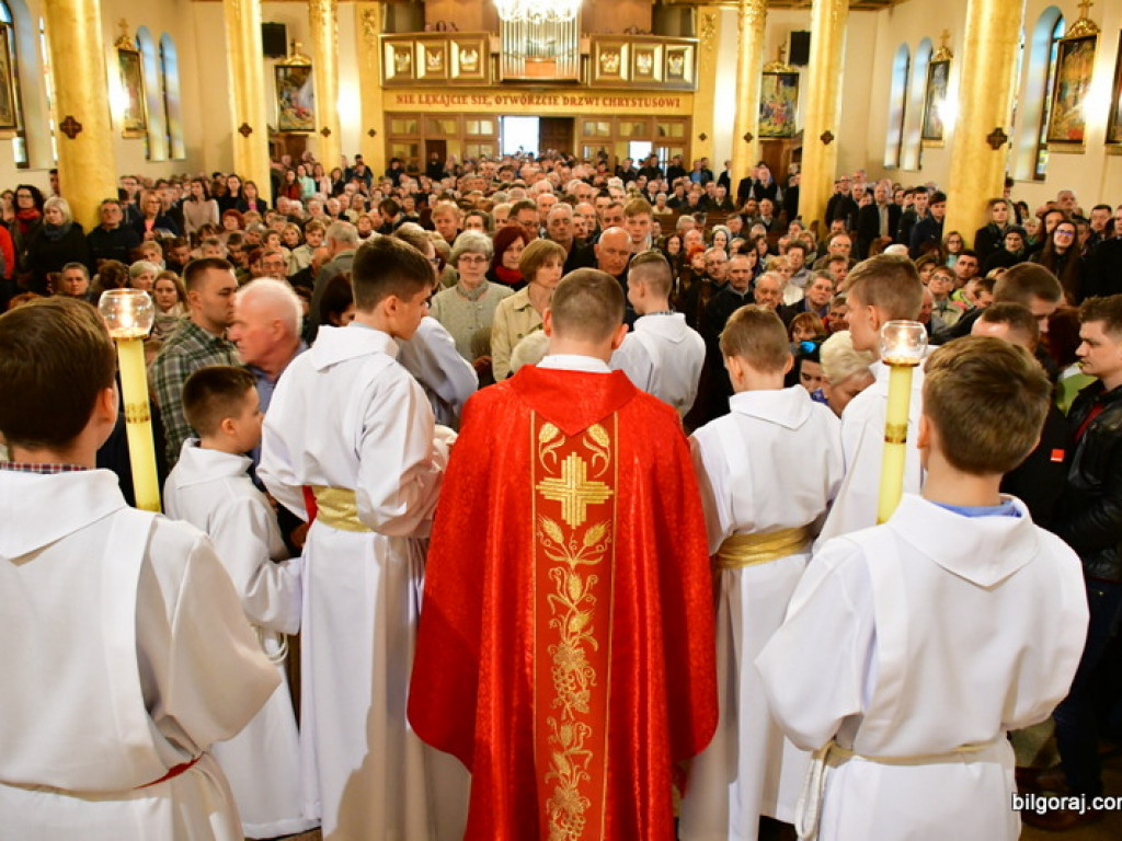 Głosimy Krzyż i Zmartwychwstanie. Wielki Piątek (FOTO)