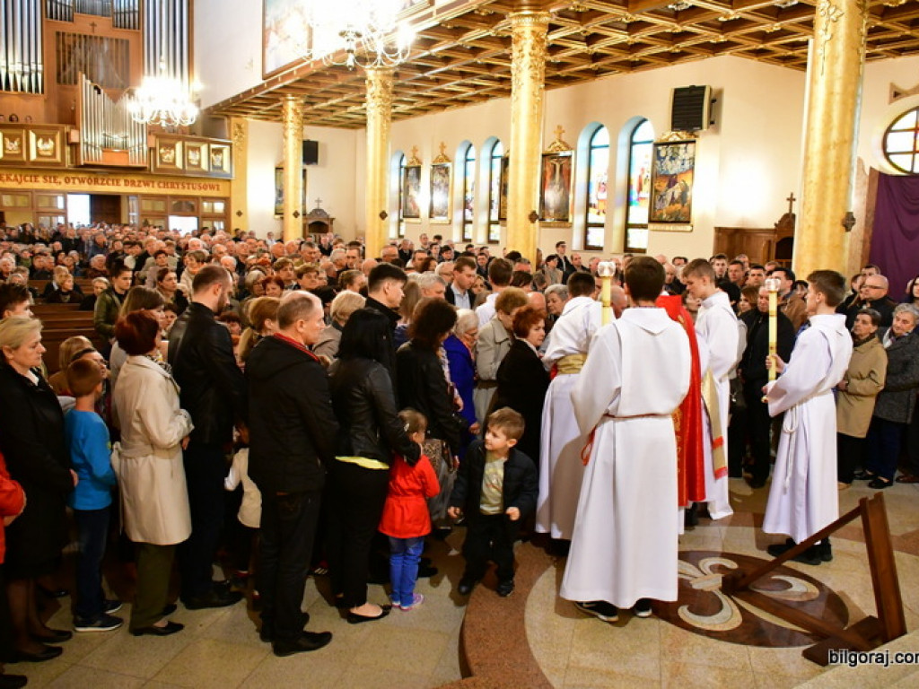 Głosimy Krzyż i Zmartwychwstanie. Wielki Piątek (FOTO)