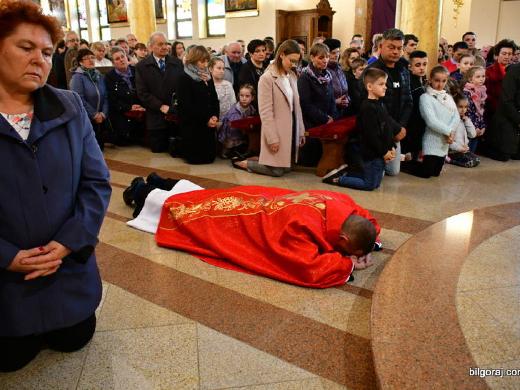 Głosimy Krzyż i Zmartwychwstanie. Wielki Piątek (FOTO)