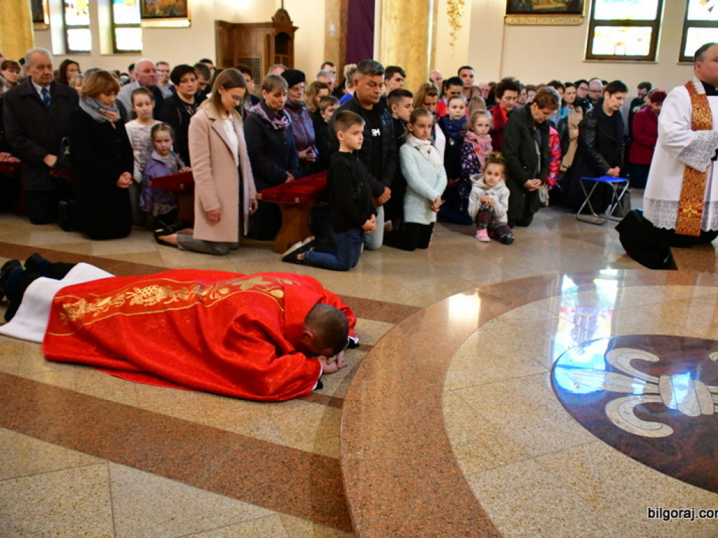 Głosimy Krzyż i Zmartwychwstanie. Wielki Piątek (FOTO)