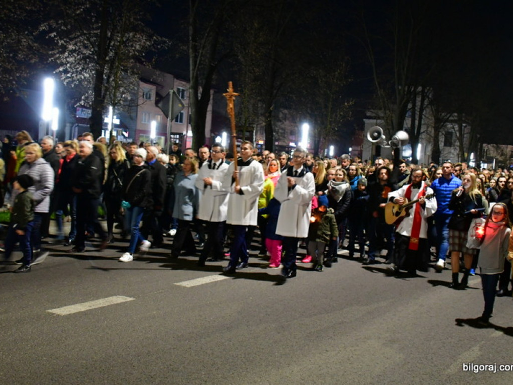 Via Crucis na ulicach Biłgoraja (FOTO)