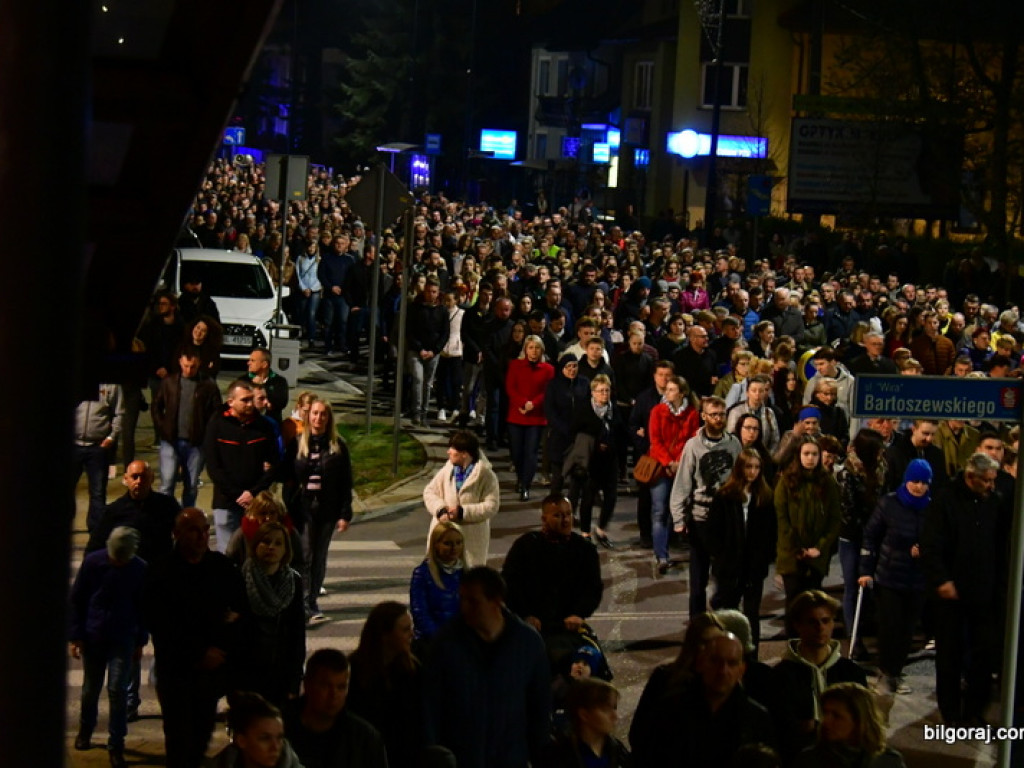 Via Crucis na ulicach Biłgoraja (FOTO)