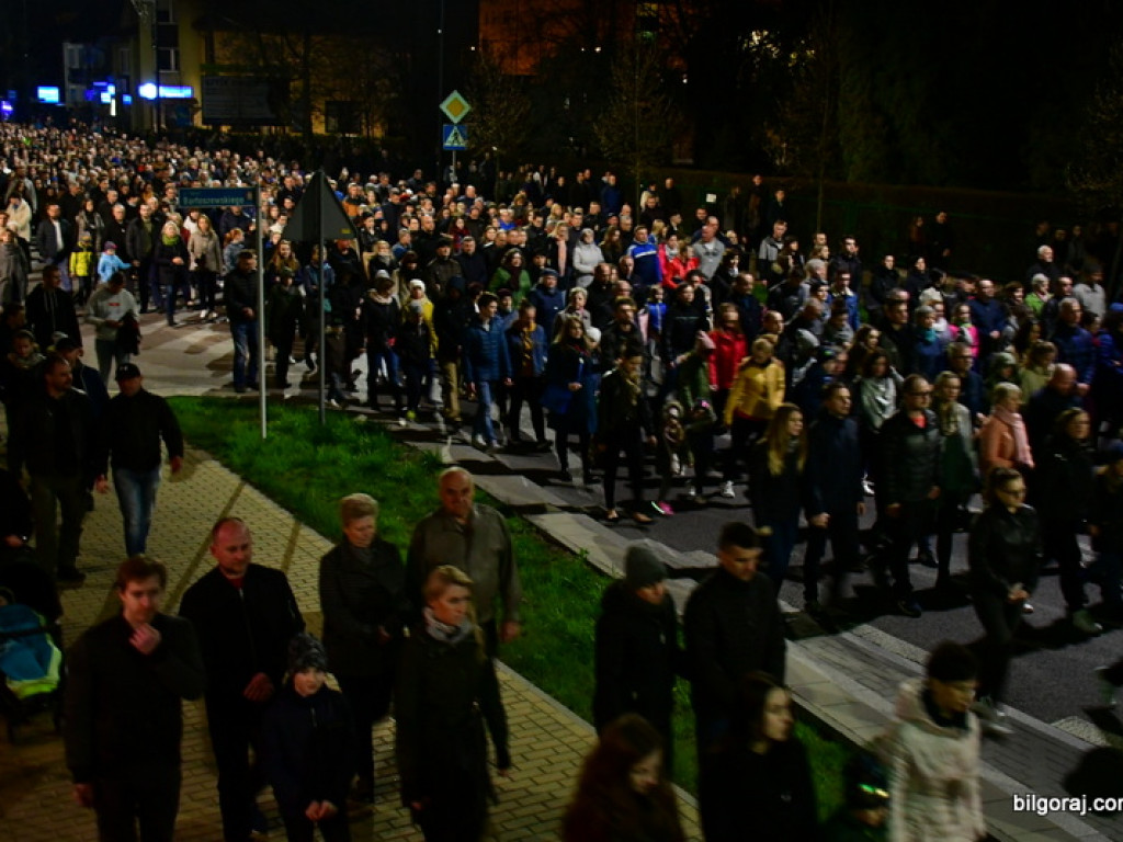 Via Crucis na ulicach Biłgoraja (FOTO)