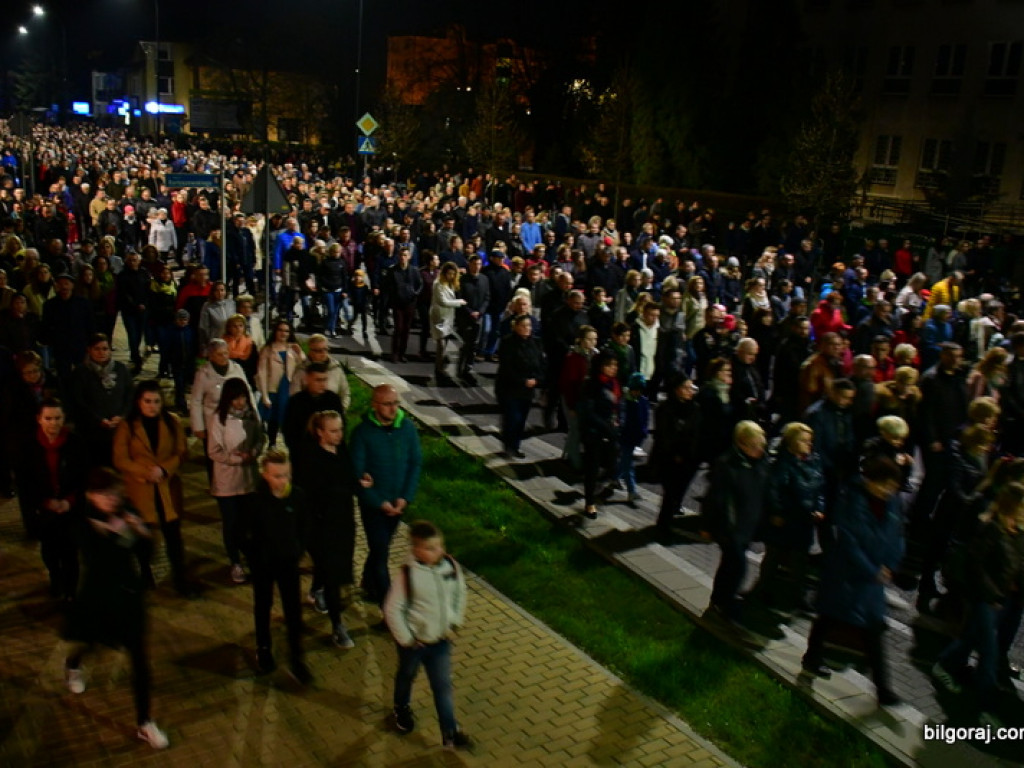 Via Crucis na ulicach Biłgoraja (FOTO)