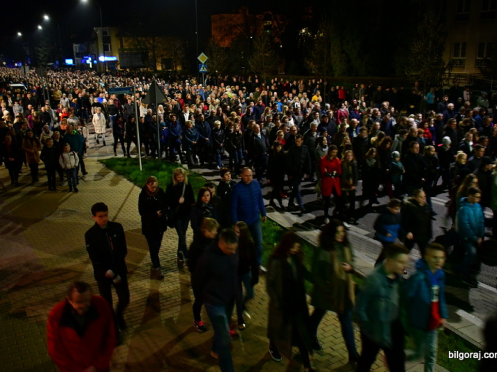 Via Crucis na ulicach Biłgoraja (FOTO)