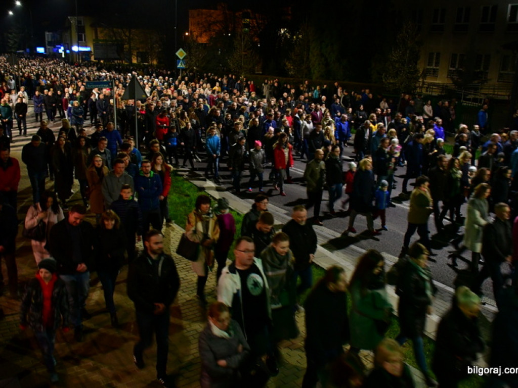 Via Crucis na ulicach Biłgoraja (FOTO)